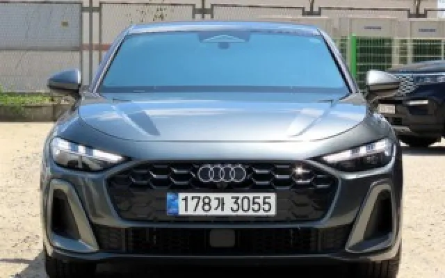 수원무직자중고차할부 A5 (B10) 40 TFSI 콰트로 S-라인 매물 사진 9 - 2025/12 7,454km