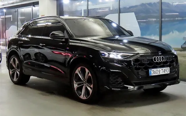 수원무직자중고차할부 Q8 55 TFSI 콰트로 프리미엄 매물 사진 15 - 2026/04 2,174km